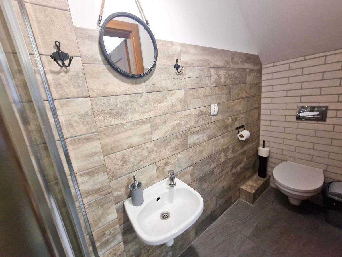 Zielona Przystan Hotel Manasterz Eksteriør billede